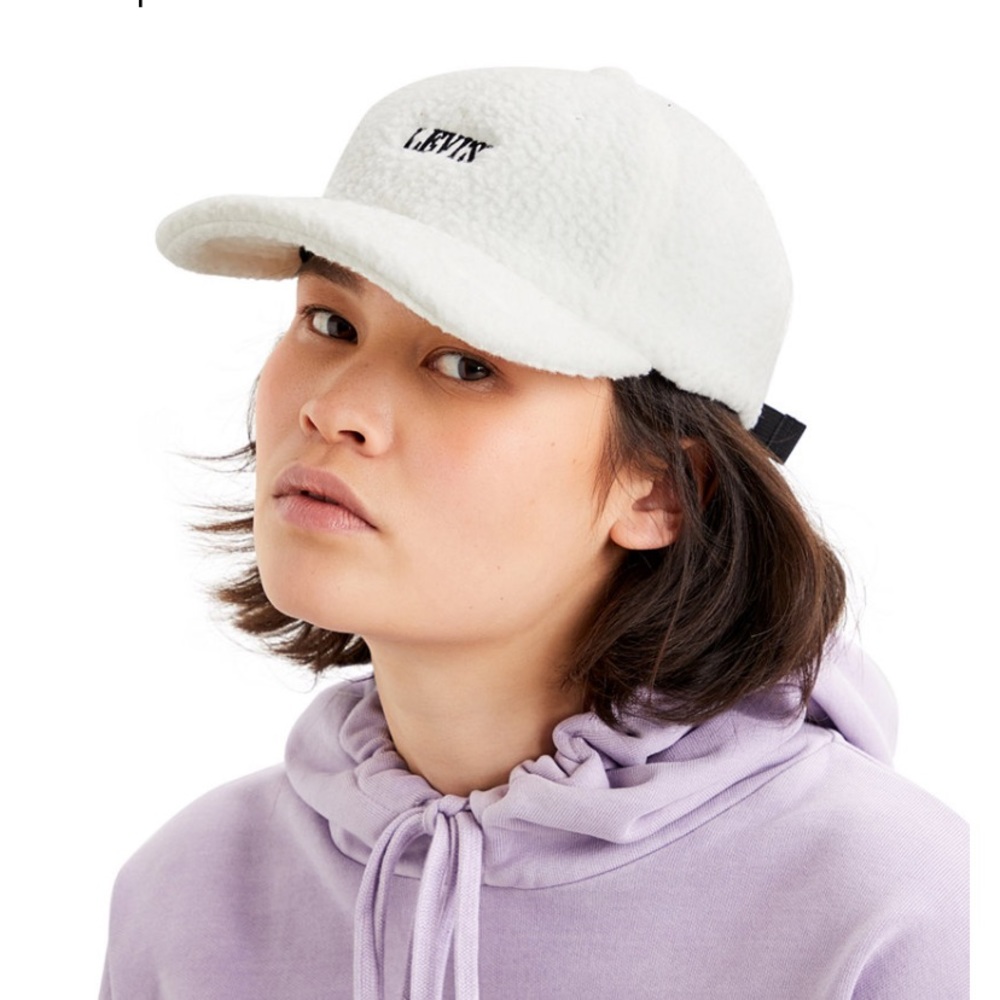 Levi’s fuzzy sherpa baseball hat - Picture 2 of 8
